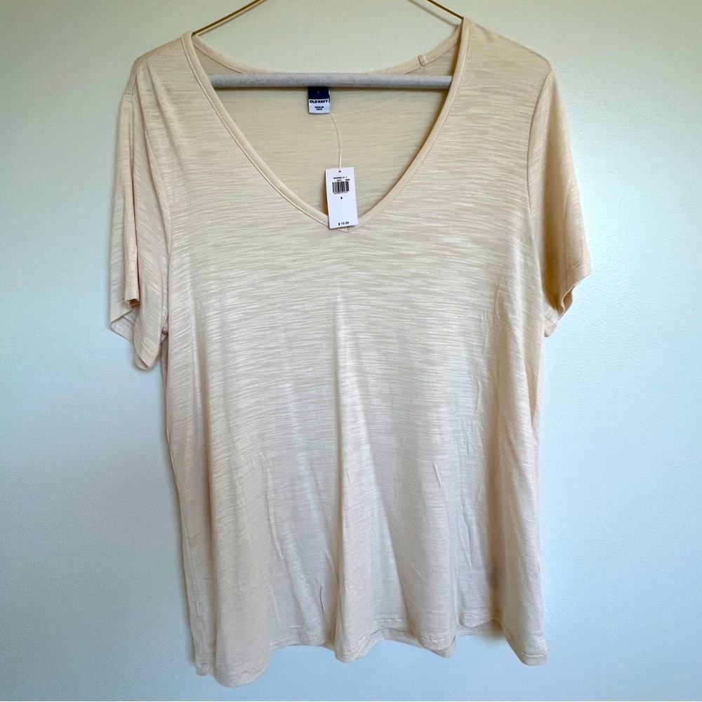 Brand new with Tags Old Navy V-Neck Tee